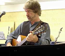Willy Russell rehearsing frot he subsequest tour